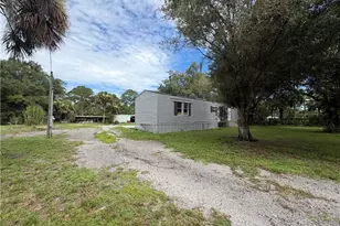 770 S Mayoral St, Clewiston, FL 33440 - Photo 2