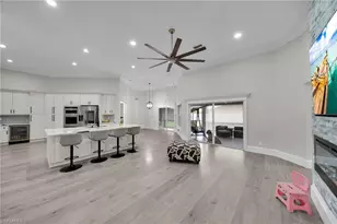 321 NE 19th St, Cape Coral, FL 33909 - Photo 2