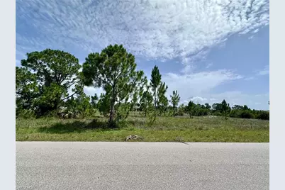 1123 Edgewood St E, Lehigh Acres, FL 33974 - Photo 1