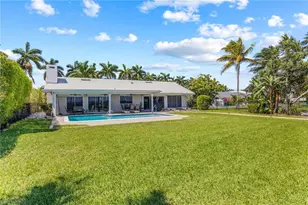 252 Bayshore Dr, Cape Coral, FL 33904 - Photo 18