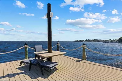 252 Bayshore Dr, Cape Coral, FL 33904 - Photo 22