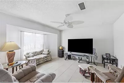 3812 SE 10th Ave, Cape Coral, FL 33904 - Photo 8