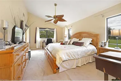 4220 Glasgow Ct, North Fort Myers, FL 33903 - Photo 10