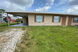 4425 Ruthann Ct, North Fort Myers, FL 33917 - Photo 2