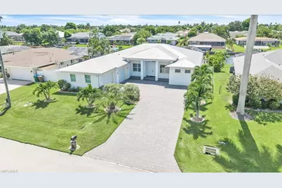 2918 SE 10th Pl, Cape Coral, FL 33904 - Photo 1