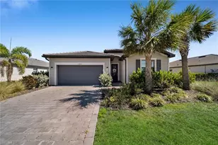 13846 Pine Lodge Ln, Fort Myers, FL 33913 - Photo 2