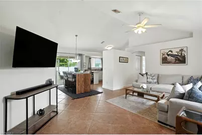 1125 SW 44th Ter, Cape Coral, FL 33914 - Photo 4