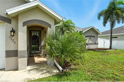 1125 SW 44th Ter, Cape Coral, FL 33914 - Photo 2