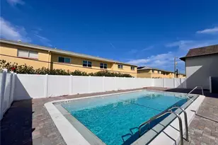 4102 SE 19th Pl, Cape Coral, FL 33904 - Photo 2