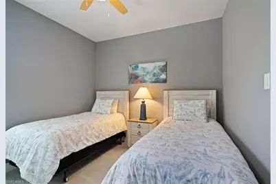 825 SE 5th Pl, Cape Coral, FL 33990 - Photo 14