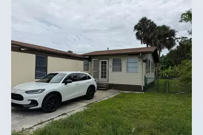 130 Lantern Pl, North Fort Myers, FL 33917 - Photo 1