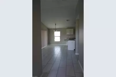 601 NE 11th Ter, Cape Coral, FL 33909 - Photo 10