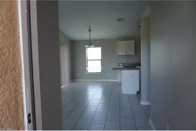 601 NE 11th Ter, Cape Coral, FL 33909 - Photo 8