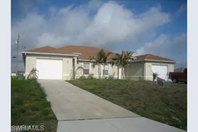 1310 NE 8th Pl, Cape Coral, FL 33909 - Photo 2