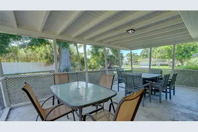 5249 Sunnybrook Ct, Cape Coral, FL 33904 - Photo 28