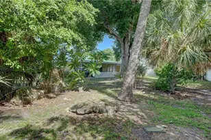 5249 Sunnybrook Ct, Cape Coral, FL 33904 - Photo 32