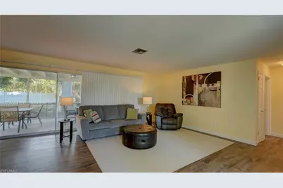 5249 Sunnybrook Ct, Cape Coral, FL 33904 - Photo 6