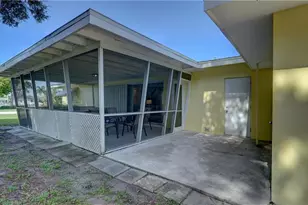 5249 Sunnybrook Ct, Cape Coral, FL 33904 - Photo 30