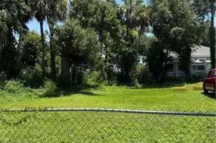 547 San Bernardino St, North Fort Myers, FL 33903 - Photo 1