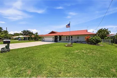7219 Reymoor Dr, North Fort Myers, FL 33917 - Photo 1