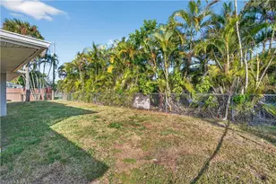 113 SE 41st St, Cape Coral, FL 33904 - Photo 34