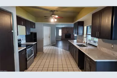 311 Oklahoma Ave, Fort Myers, FL 33905 - Photo 6