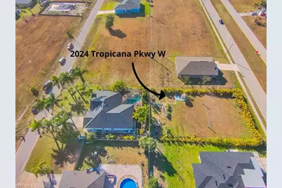 2024 Tropicana Pkwy W, Cape Coral, FL 33993 - Photo 2