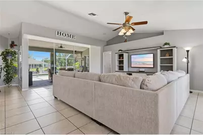 522 SE 4th St, Cape Coral, FL 33990 - Photo 16