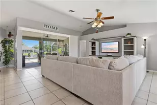522 SE 4th St, Cape Coral, FL 33990 - Photo 16