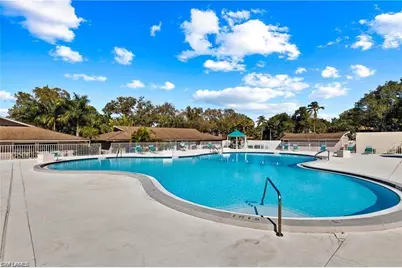 4295 Island Cir #2, Fort Myers, FL 33919 - Photo 40