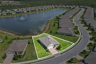 20313 Camino Torcido Loop, North Fort Myers, FL 33917 - Photo 2