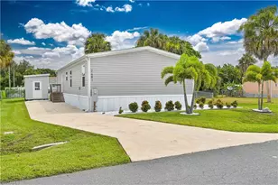 2481 Austin Smith Ct, North Fort Myers, FL 33917 - Photo 2