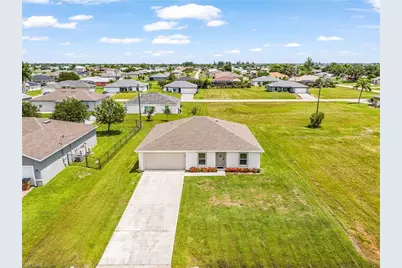 127 NW 10th Ter, Cape Coral, FL 33993 - Photo 2