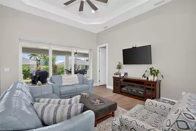 1605 SW 43rd St, Cape Coral, FL 33914 - Photo 12