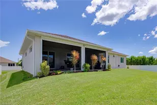1605 SW 43rd St, Cape Coral, FL 33914 - Photo 36