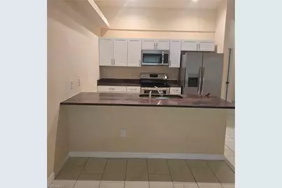 203 SE 13th St, Cape Coral, FL 33990 - Photo 10
