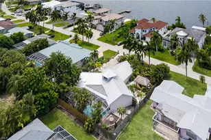 529 Coral Dr, Cape Coral, FL 33904 - Photo 36