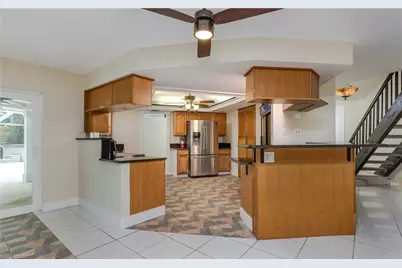 529 Coral Dr, Cape Coral, FL 33904 - Photo 8