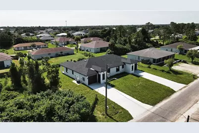 123 Ichabod Ave, Lehigh Acres, FL 33973 - Photo 32