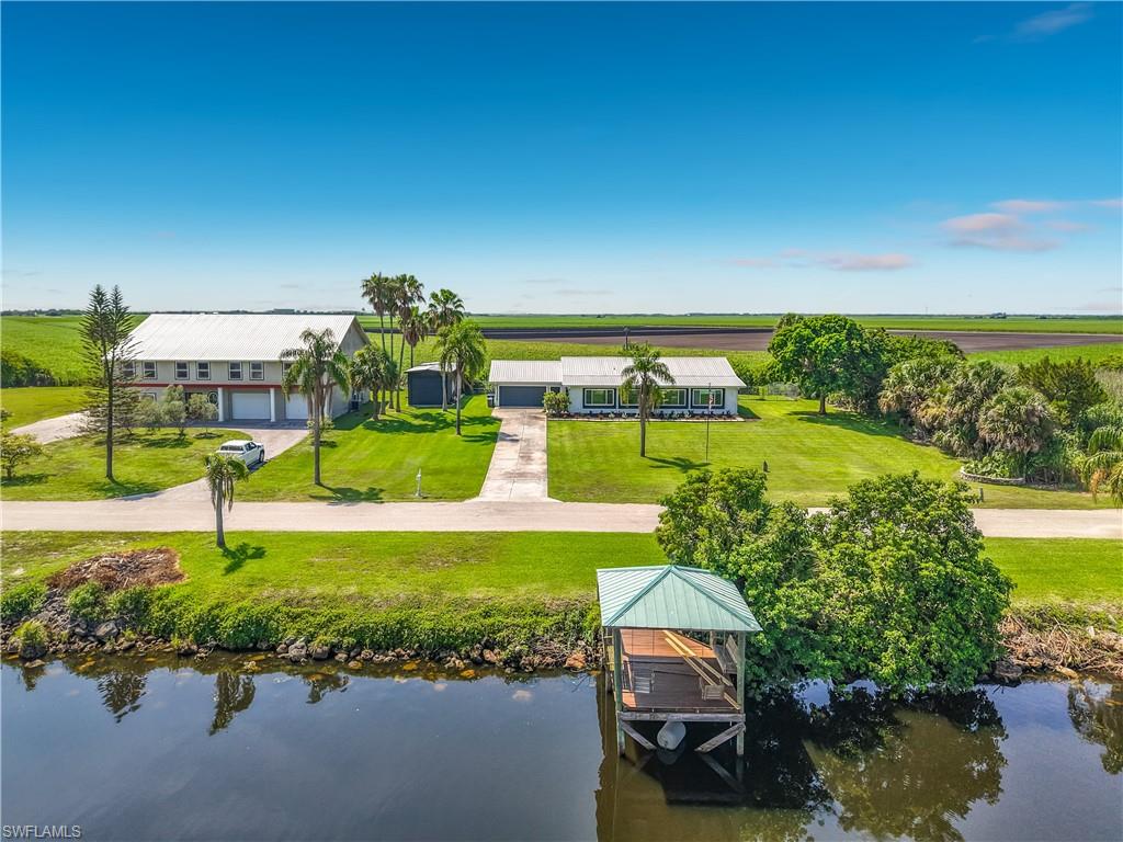2795 River Rd - 2795 River Rd, Moore Haven, FL 33471 Luxury Property | Jose Angel Pina
