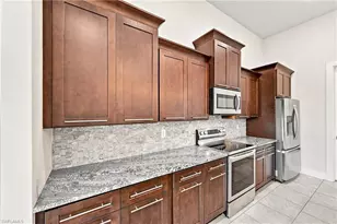 2524 SW 31st Ln, Cape Coral, FL 33914 - Photo 14