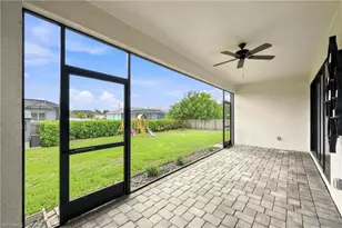 2524 SW 31st Ln, Cape Coral, FL 33914 - Photo 36