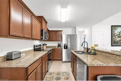 4529 SW 10th Ave, Cape Coral, FL 33914 - Photo 8