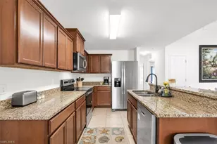 4529 SW 10th Ave, Cape Coral, FL 33914 - Photo 8