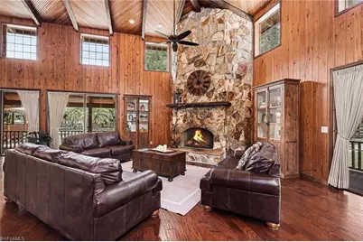 2291 Secretariat Dr, Labelle, FL 33935 - Photo 2