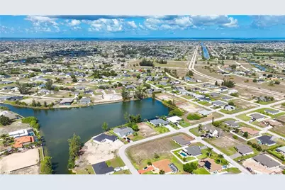 1317 NW 20th Ct, Cape Coral, FL 33993 - Photo 6