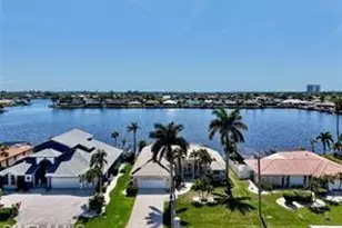702 SW 52nd St, Cape Coral, FL 33914 - Photo 2