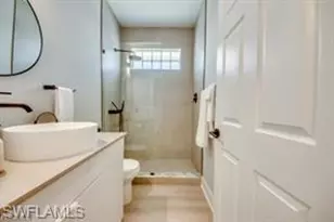 702 SW 52nd St, Cape Coral, FL 33914 - Photo 40