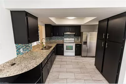 25572 Fenner Cir, Bonita Springs, FL 34135 - Photo 2