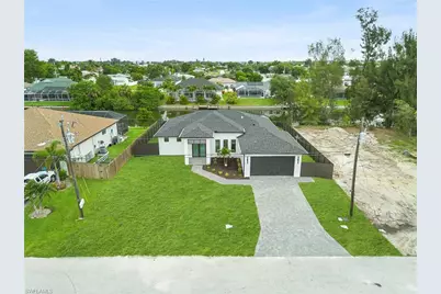 1837 NE 2nd St, Cape Coral, FL 33909 - Photo 32
